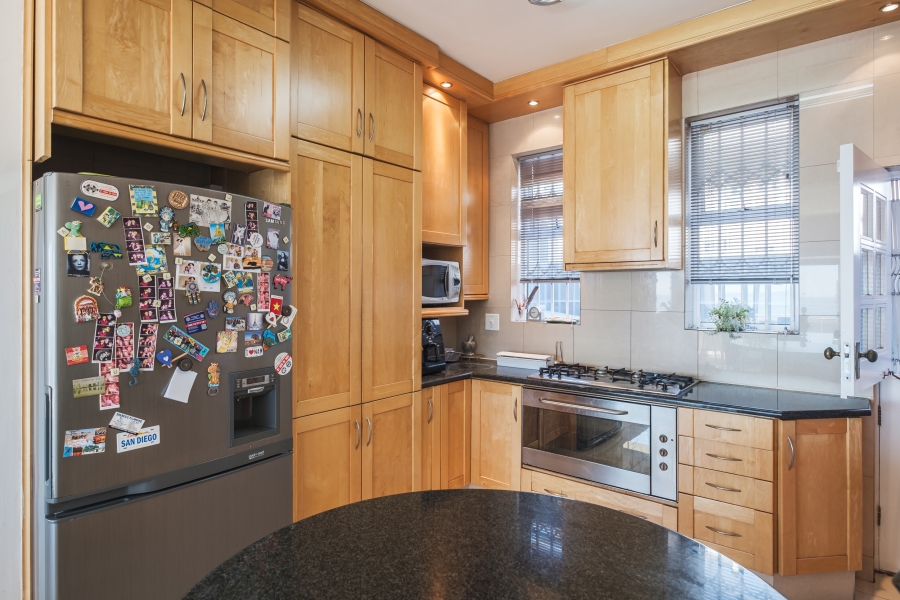 3 Bedroom Property for Sale in Sea Point Western Cape